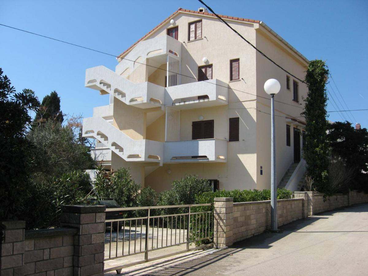 Apartments With A Parking Space Novalja, Pag - 6552 Exteriör bild