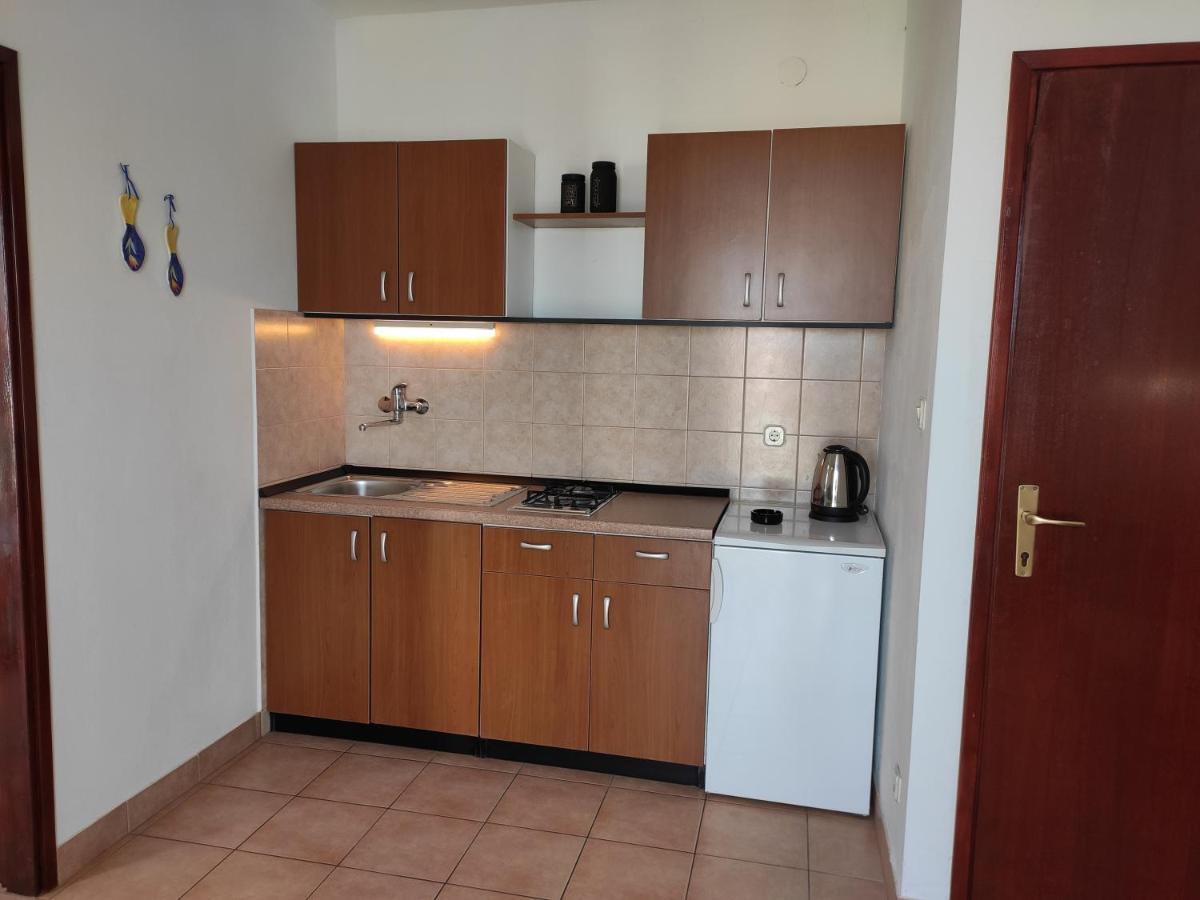 Apartments With A Parking Space Novalja, Pag - 6552 Exteriör bild